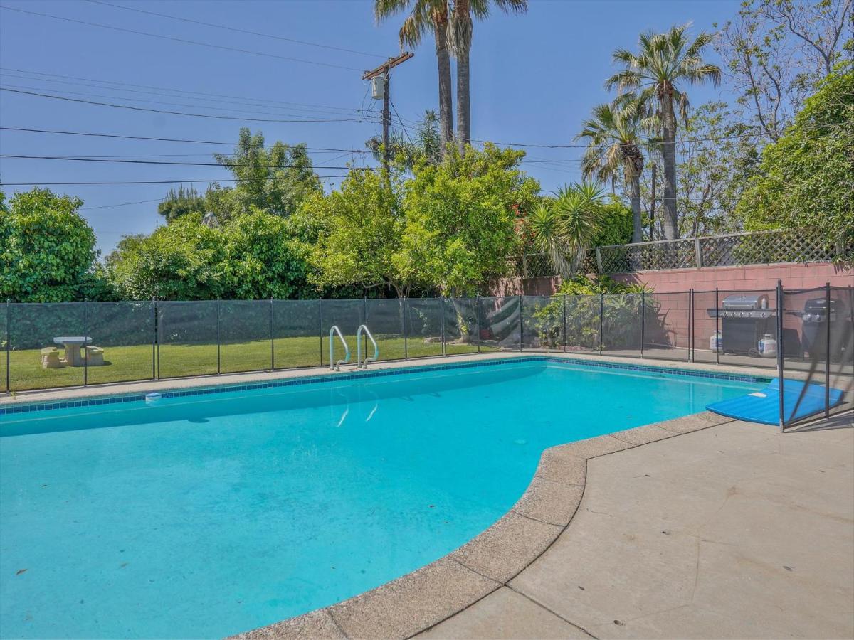 Hollywood Dream pool home & king beds - 2