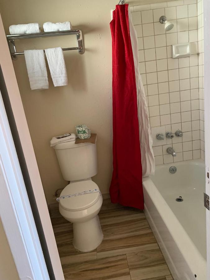 Jerry's Motel Of Oakdale — photo 15