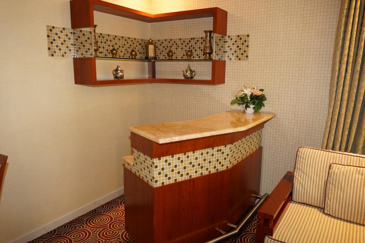 Grand Central Hotel - 3