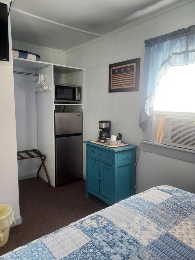 Iron Kettle Motel — photo 17