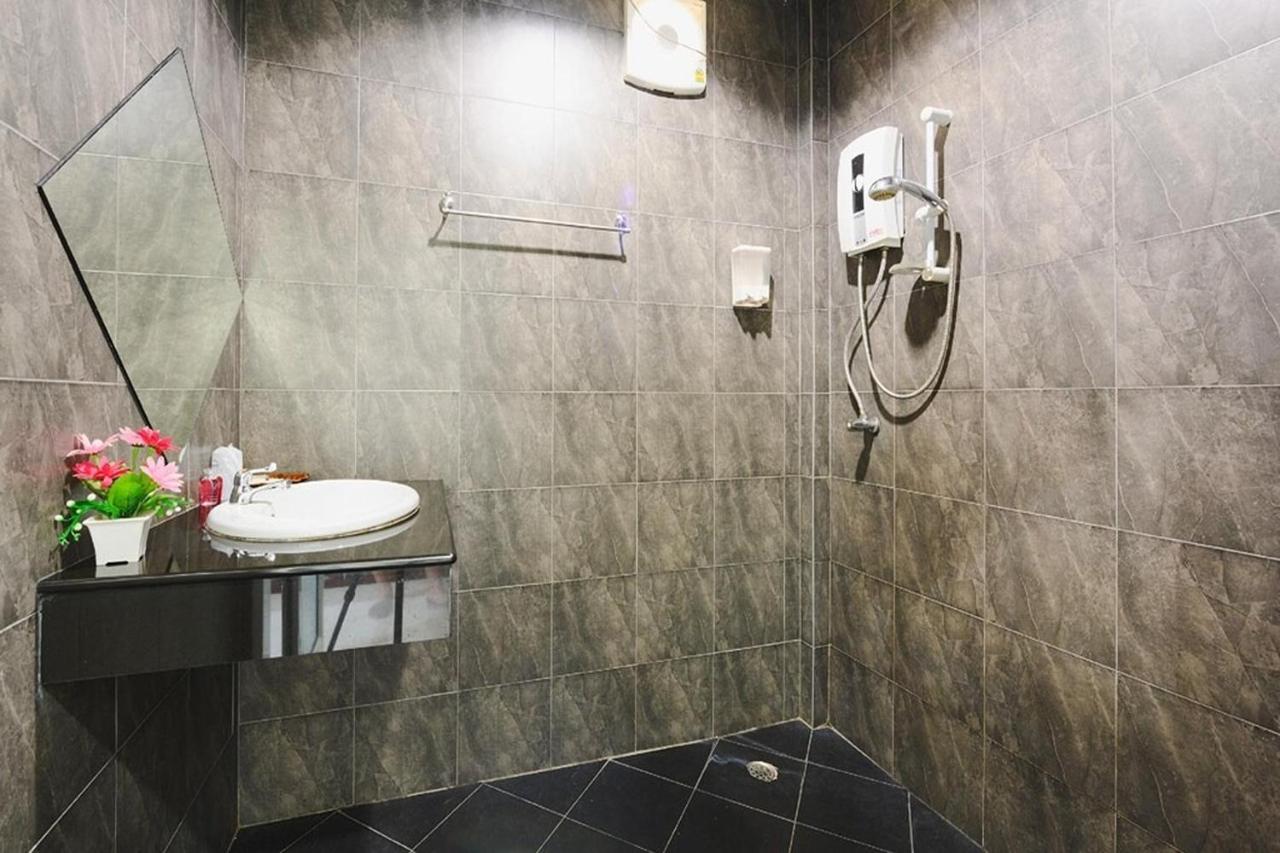 Phuket Airport Villa - 3