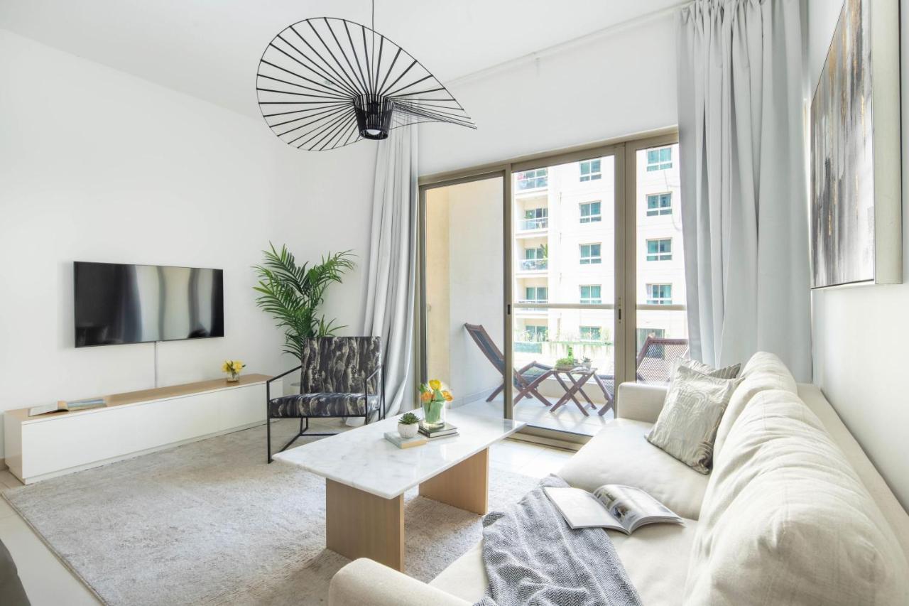 Frank Porter - Al Thayyal 2, The Greens - 2