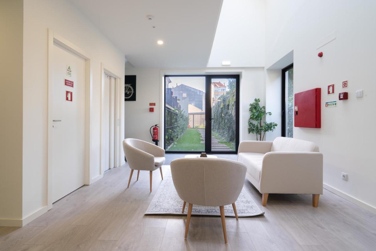 Host Wise - Central Private Flats - Terrace - 2