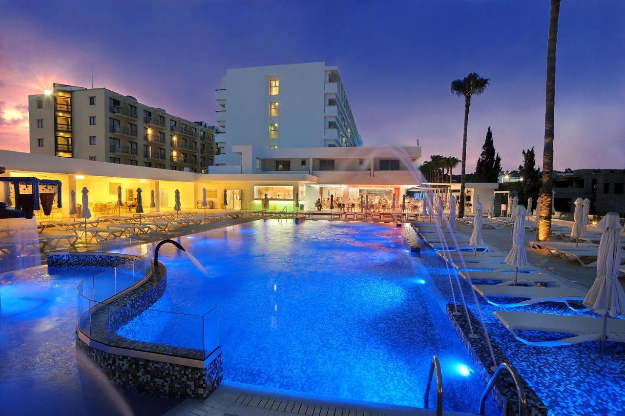 Nelia Beach Hotel & Spa photo