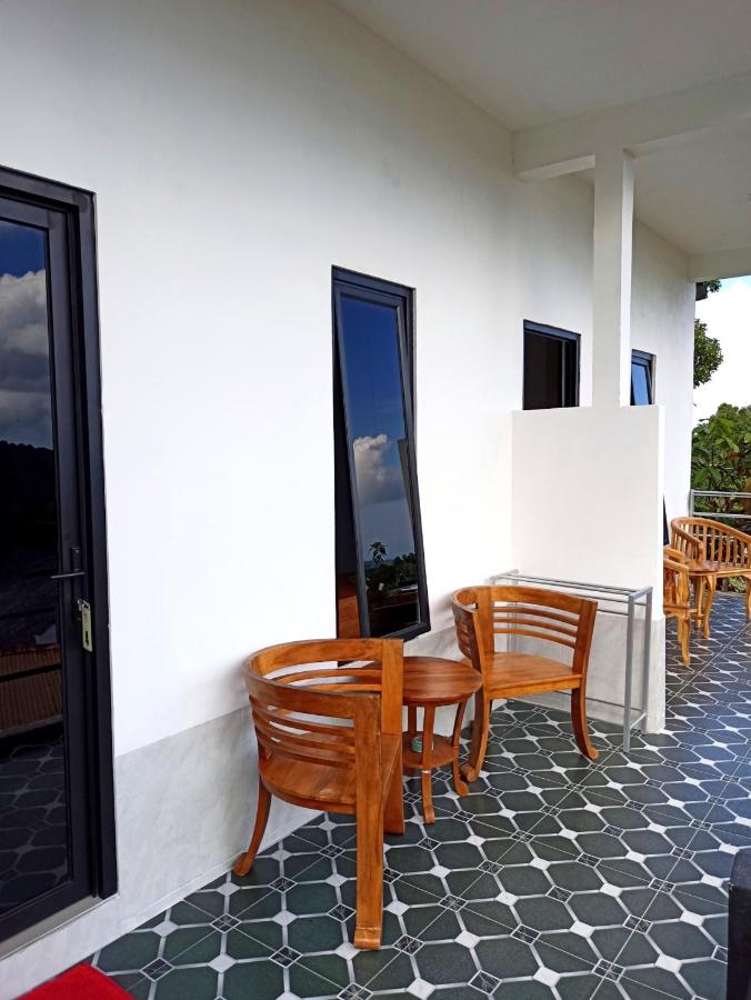 Adila Warung and Homestay - 5