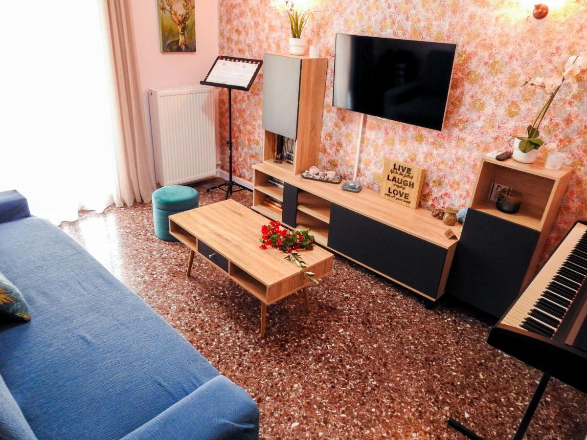 Green ART House Athens - 3