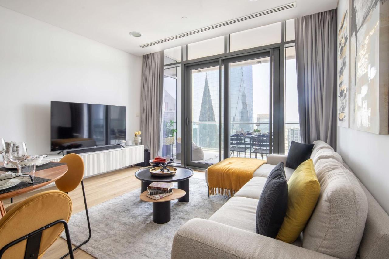 Frank Porter - Burj Daman - 3