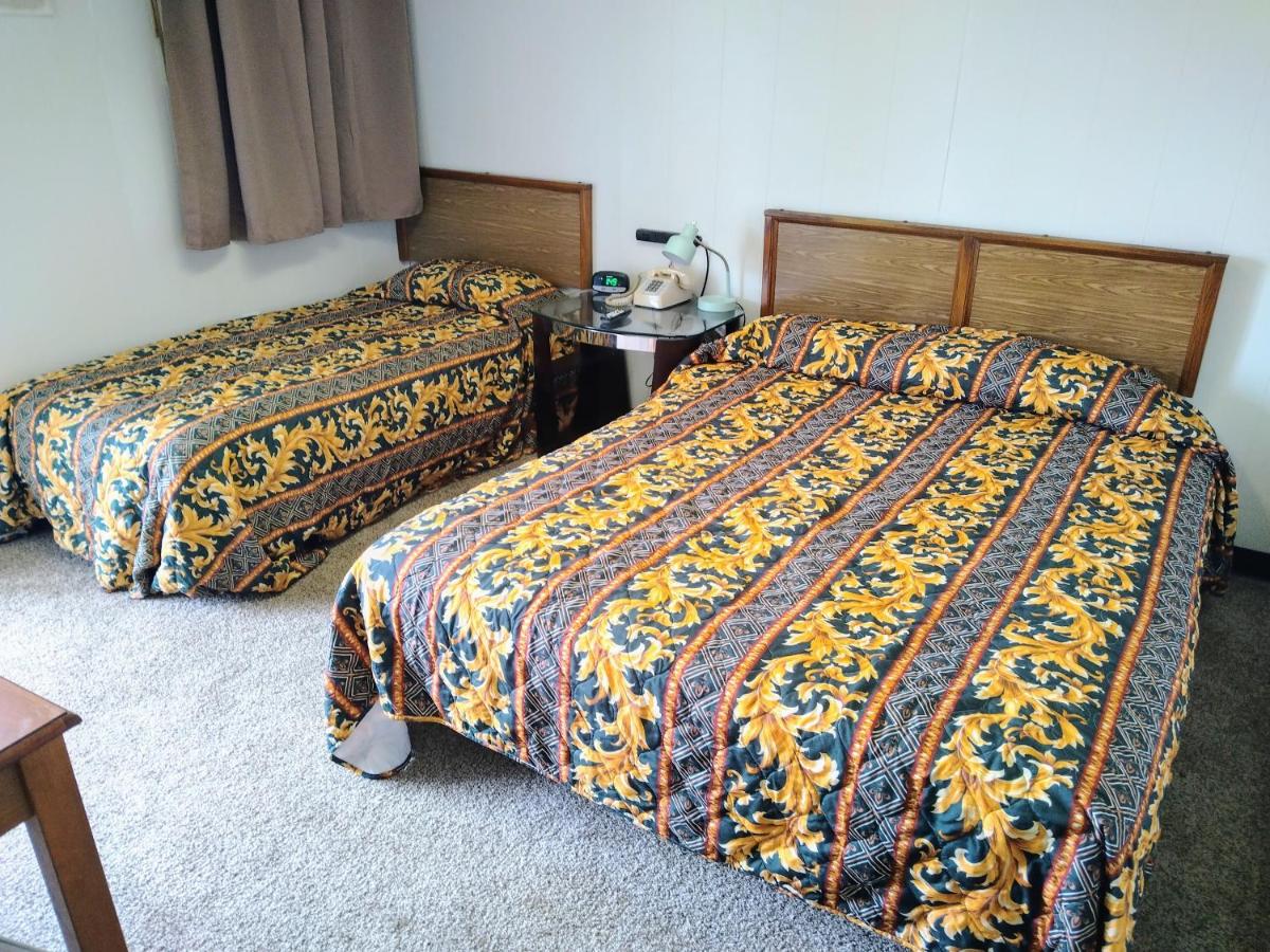 Davis Motel — photo 9