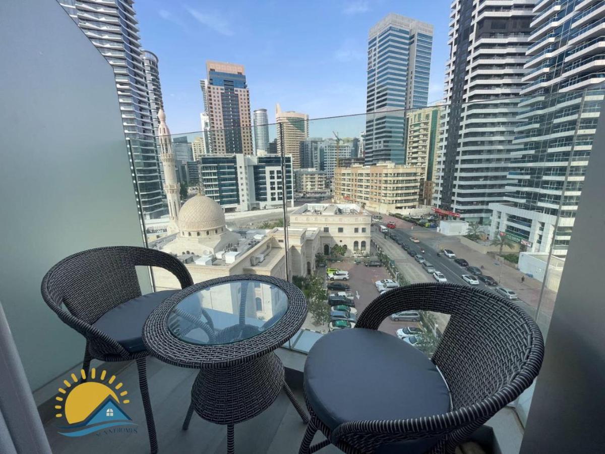 Dubai Marina Walk Gem Modern Apartments with Pool & Gym access, Steps to Beach & Metro Managed by SunnyHomes - 5