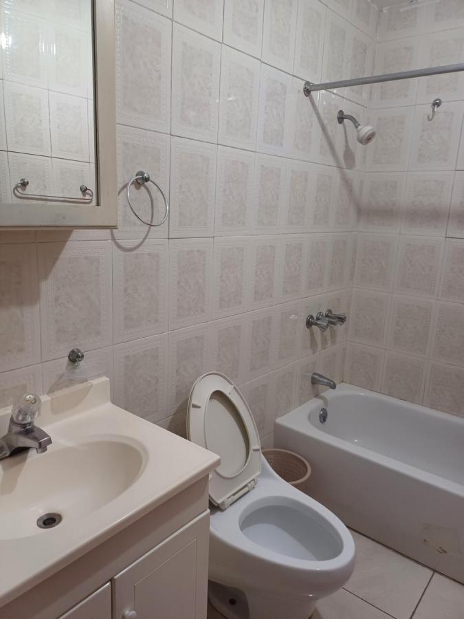 Embassy deluxe 2 - 3