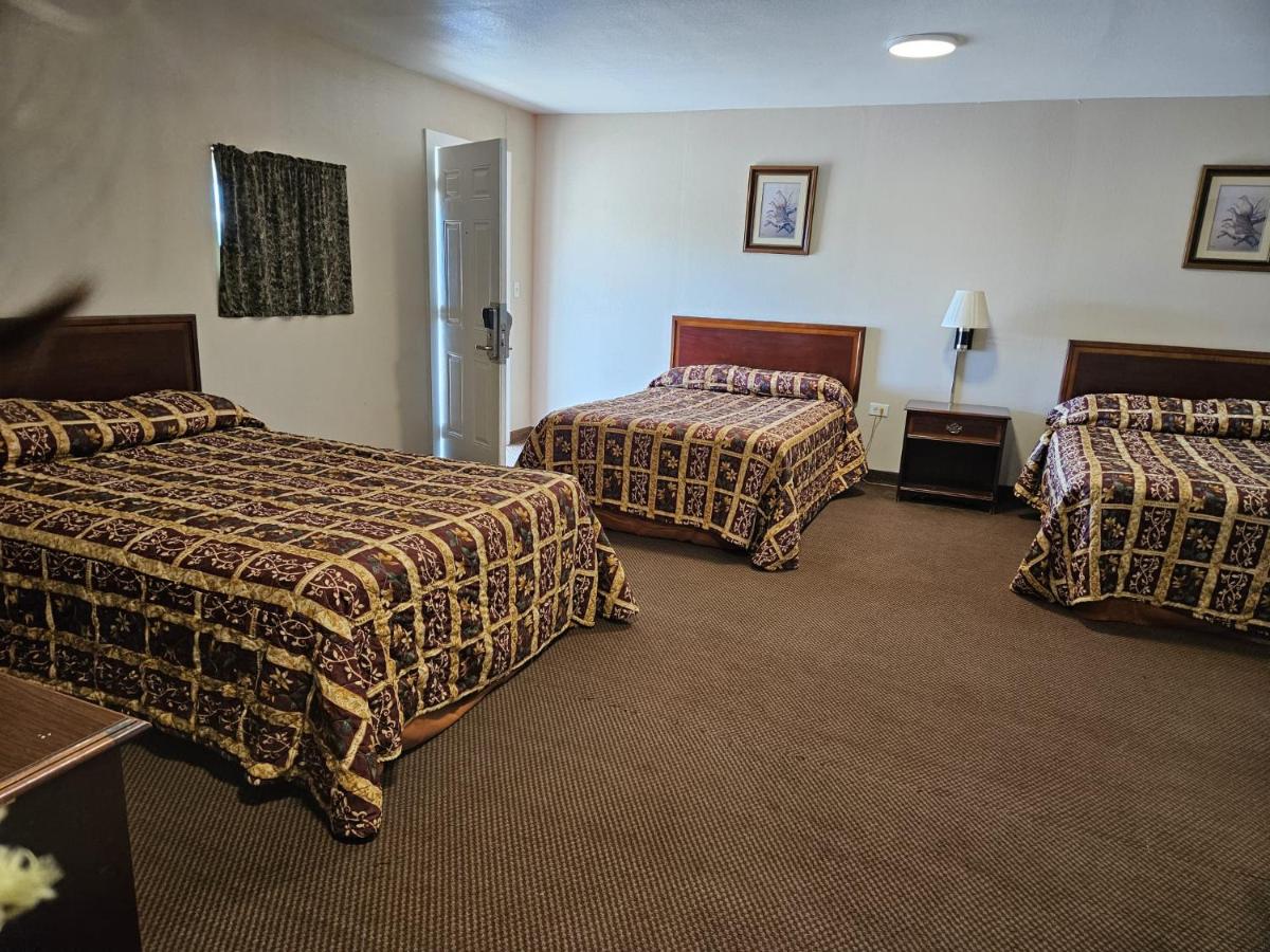 Budget Inn — photo 2