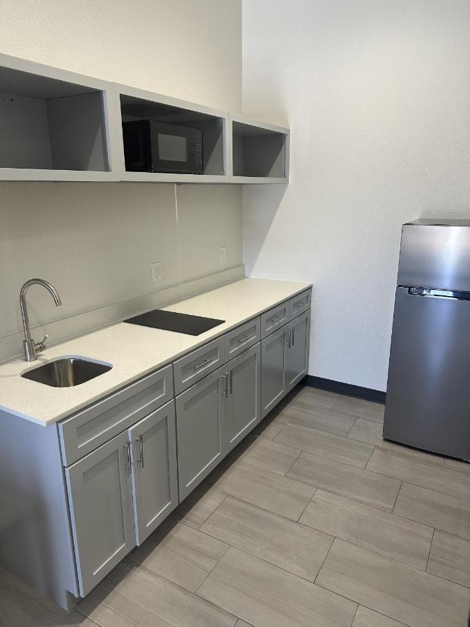 M&M INN and Suites — photo 11