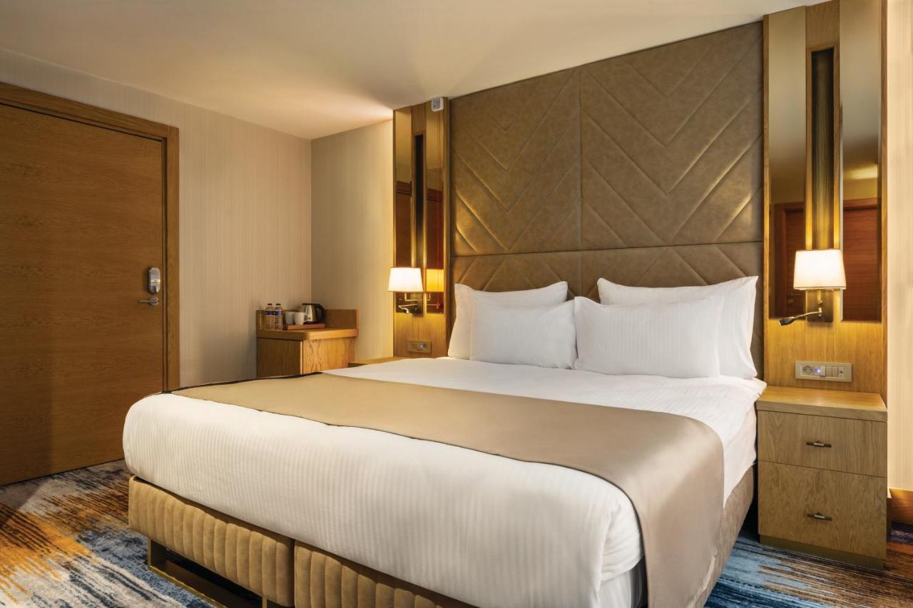 Superior Double and Twin Room with Connecting Room