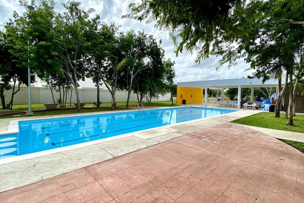 Preciosa casa nueva con 3 recámaras y 3 baños a 7 min del Tren Maya