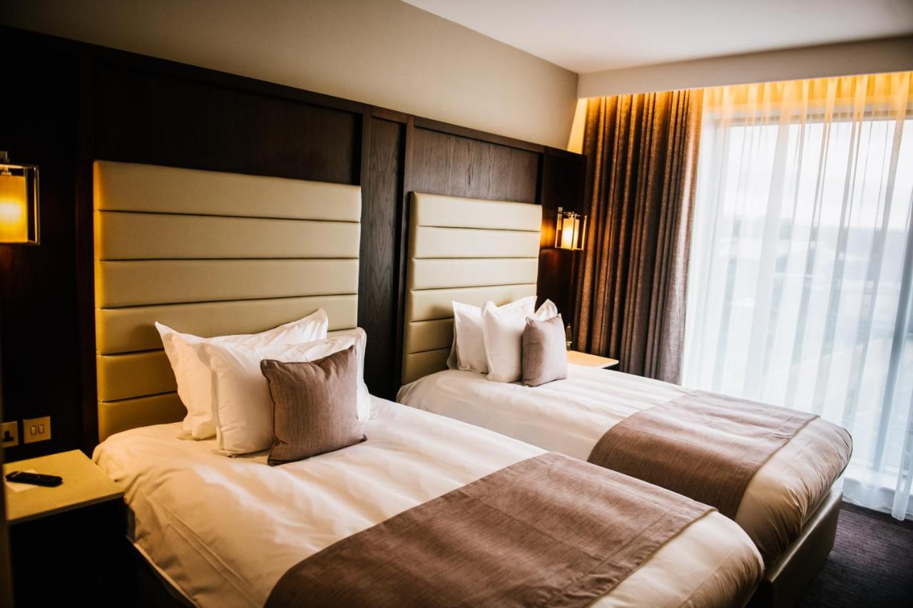 Luxury Twin Room Spa access not included