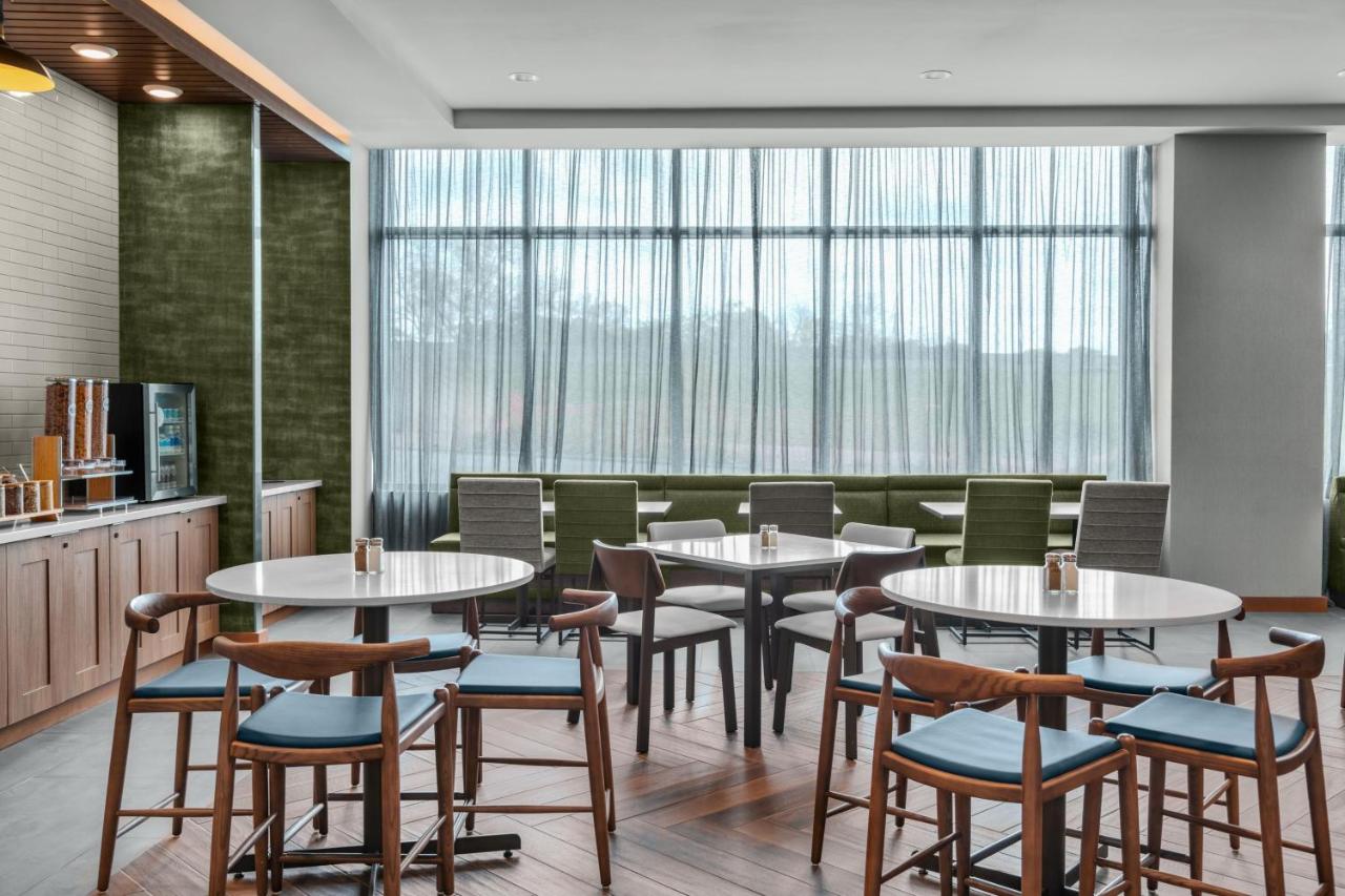 Fairfield Inn & Suites Austin Downtown - 4