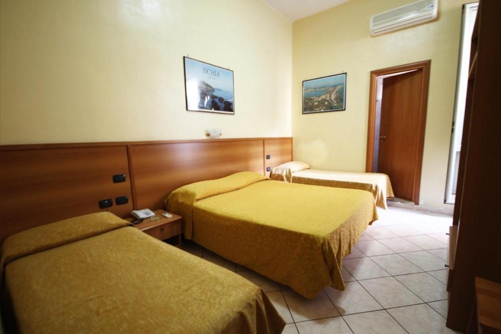 Hotel Casanova - 2