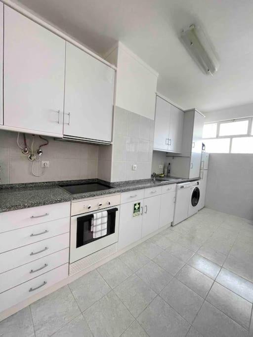 2 bed beachfront APT with pool and ocean view - 5