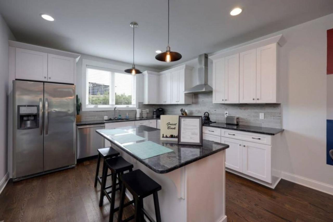 WeHo Nashville Home, Geodis Park, Private Movie Theater! 10min to Broadway! Sleeps 10! - 2