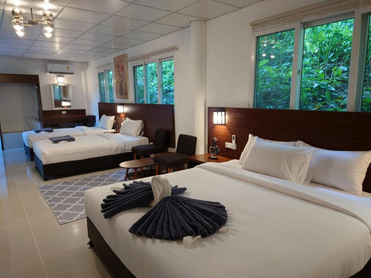 On The Hill Karon Resort - 2