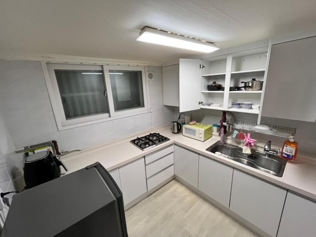 Bueno Day - Near Hongdae & Historic Sites - 2