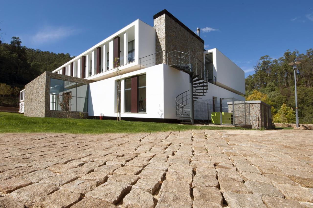 Tennis court: Hotel Parque Serra da Lousã