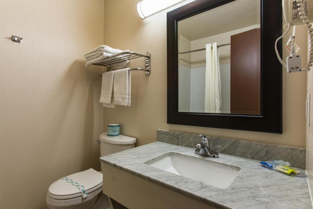 Coachman Inn — photo 11
