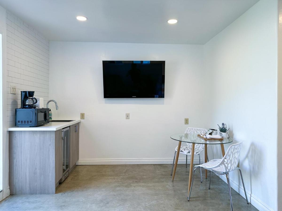 Monthier Picfair Village CA1G6H23 - 5