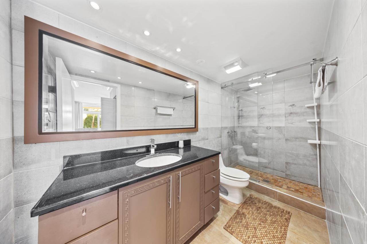 Divi Village Condo 33 J.E. Irausquin Blvd 93 - 2