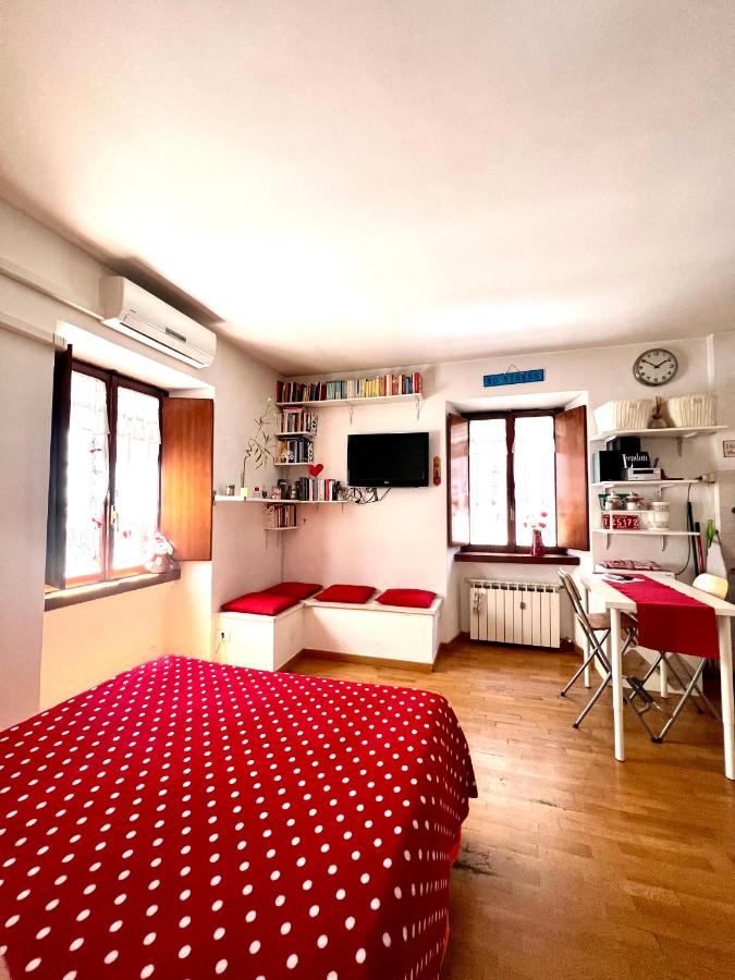 Lovely studio near the Colosseum - 5