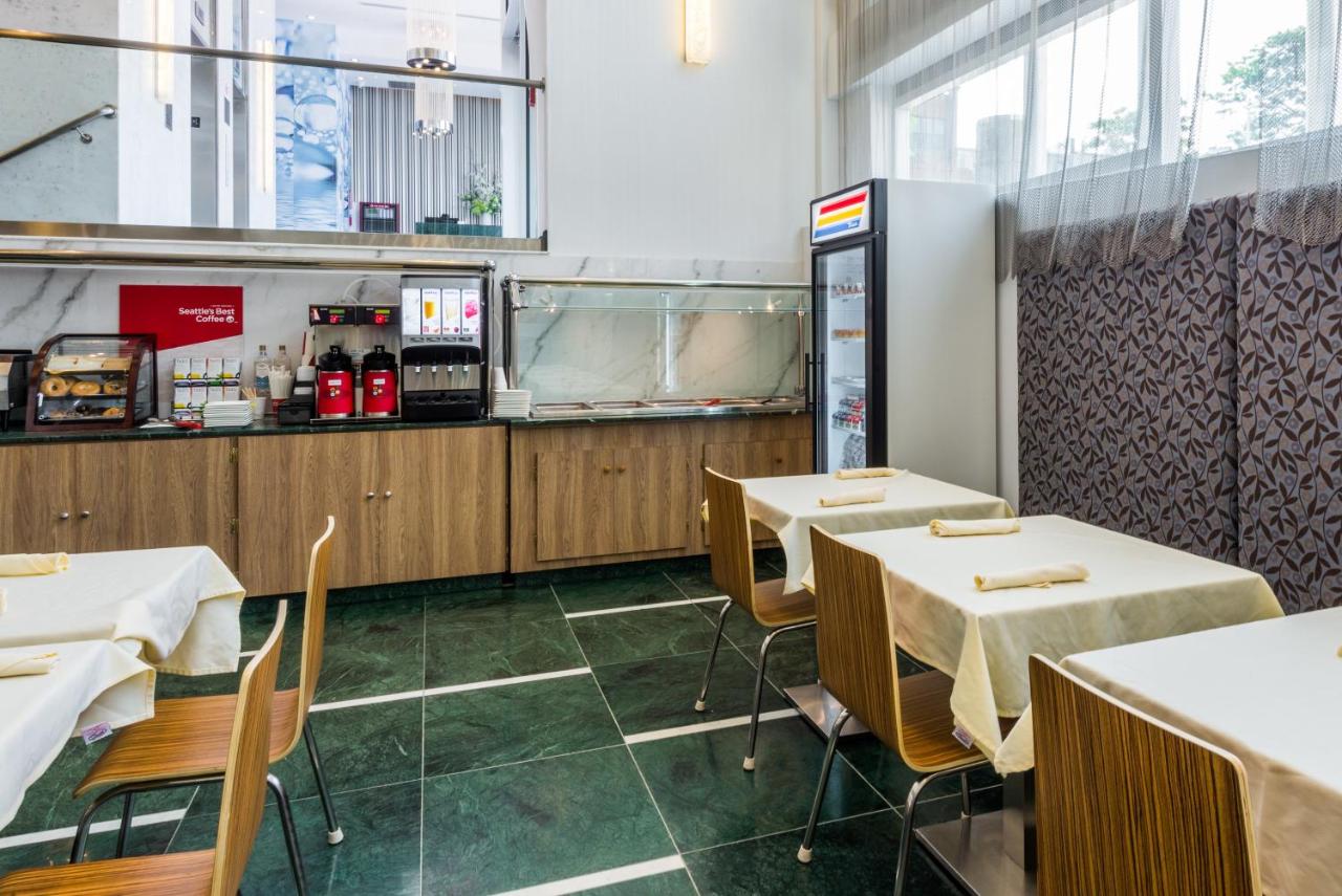 Wyndham Garden Brooklyn Sunset Park - 4