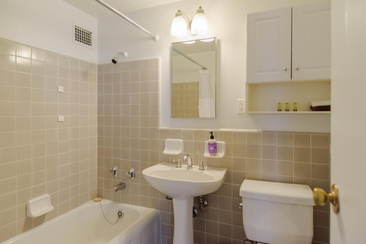 Monthier LACMA SI5T8H57 - 3