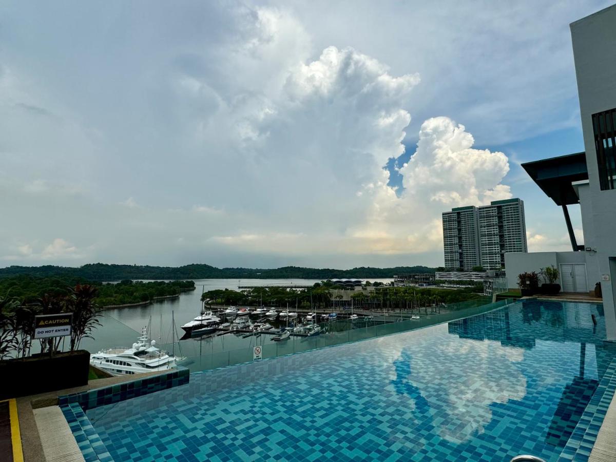 Puteri Harbour 3BR - A Million Dollar View - 7 mins to Legoland - 4