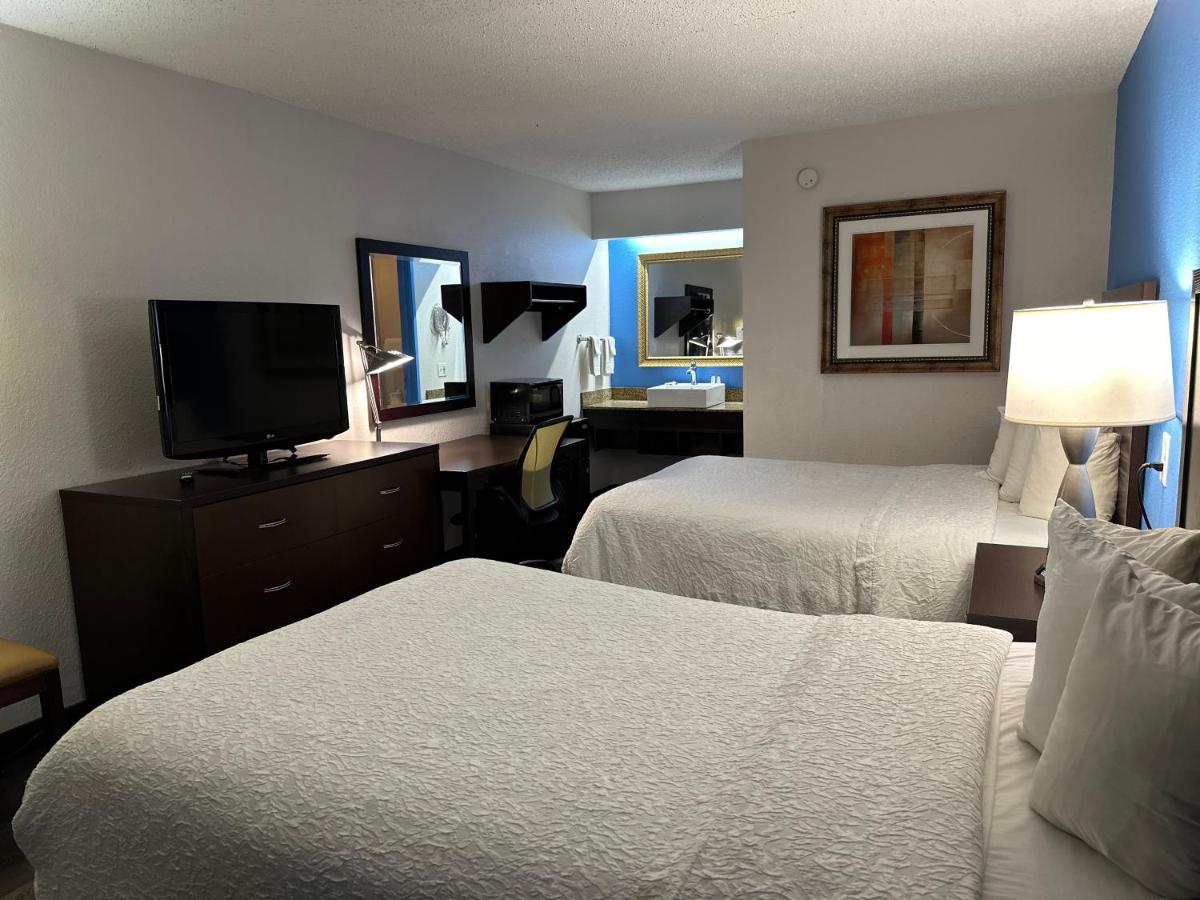 American Inn and Suites Bishop Airport — photo 11