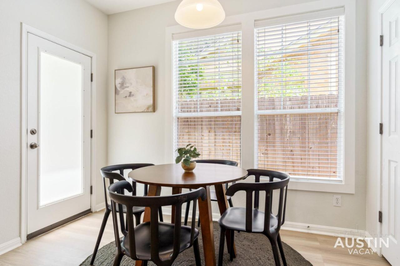 Perfect Central Location w Free Prkg and Cozy Beds - 3