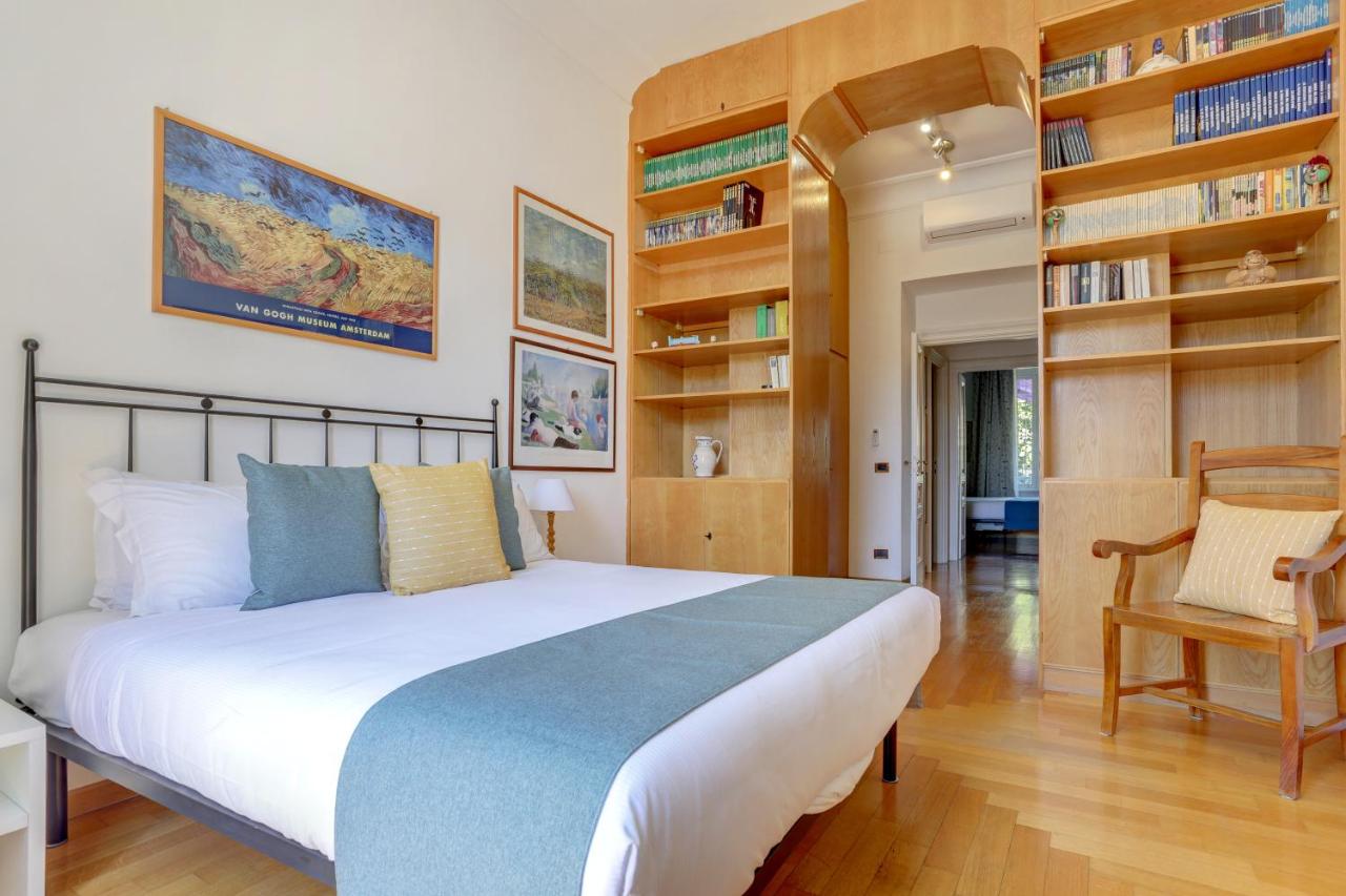 Colosseo Family Art 3BDR - Home and More - 2