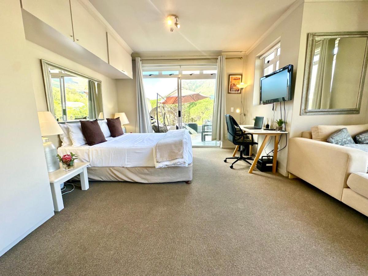Breathtaking Table Mountain View Apartment in the Heart of Gardens - 5