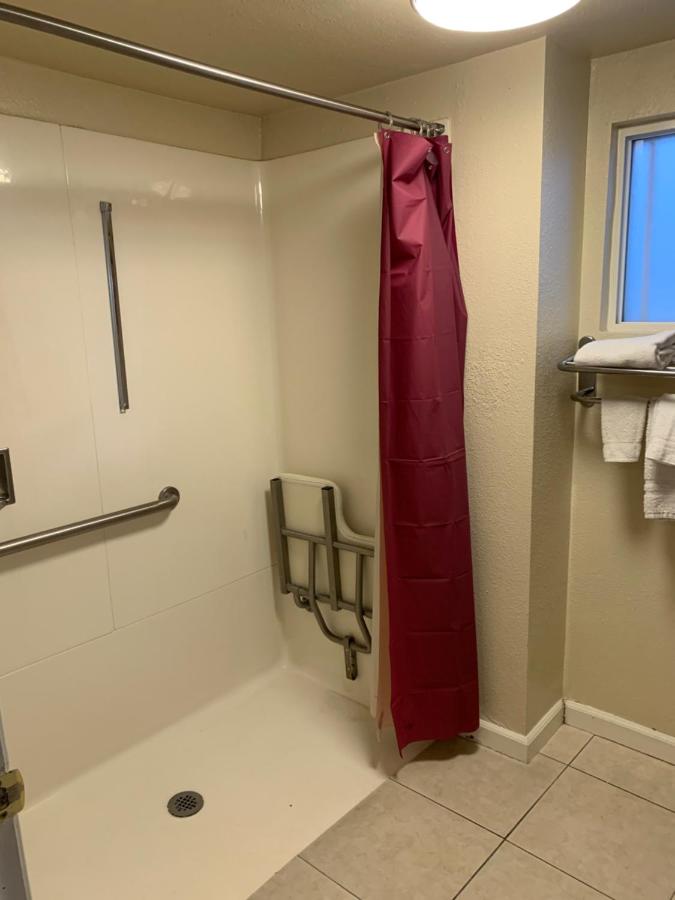 Jerry's Motel Of Oakdale — photo 7