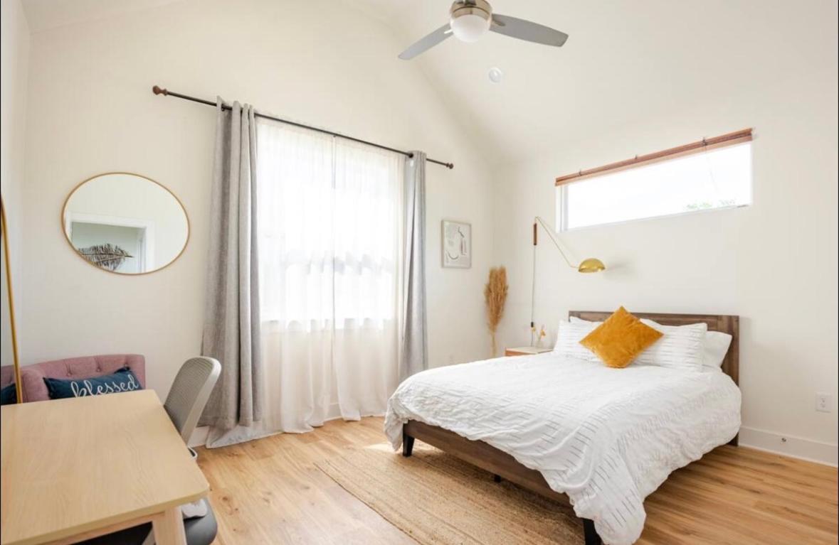 Designer NEW 10min dt Pet friendly 7min Park-Room A - 2