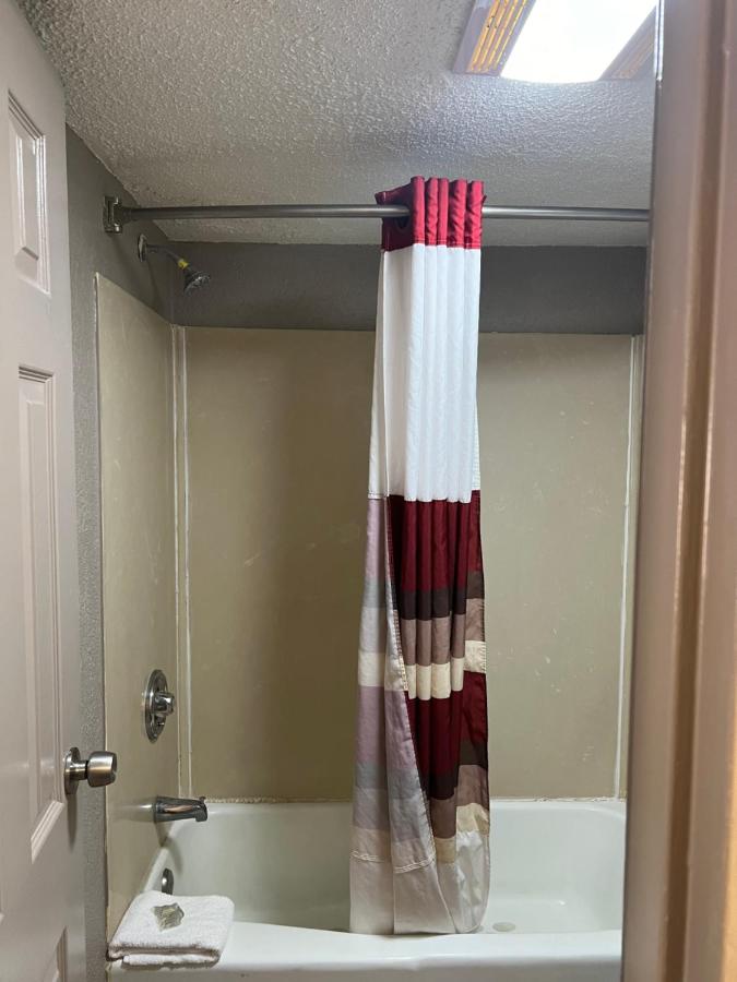 American Inn — photo 17