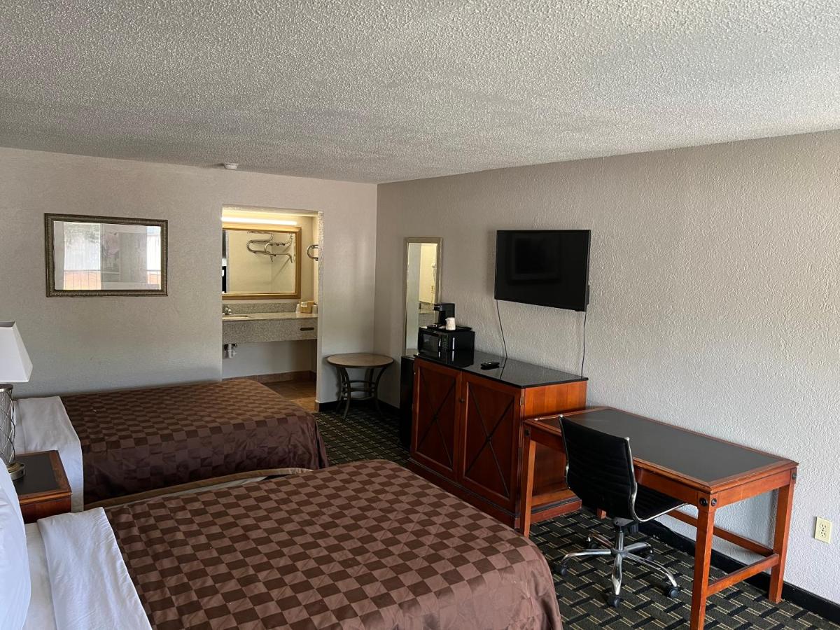 American Inn — photo 5