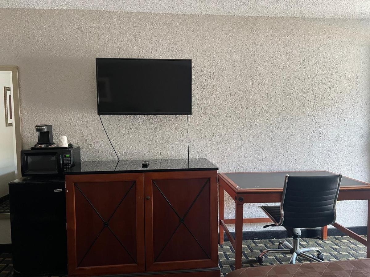 American Inn — photo 16