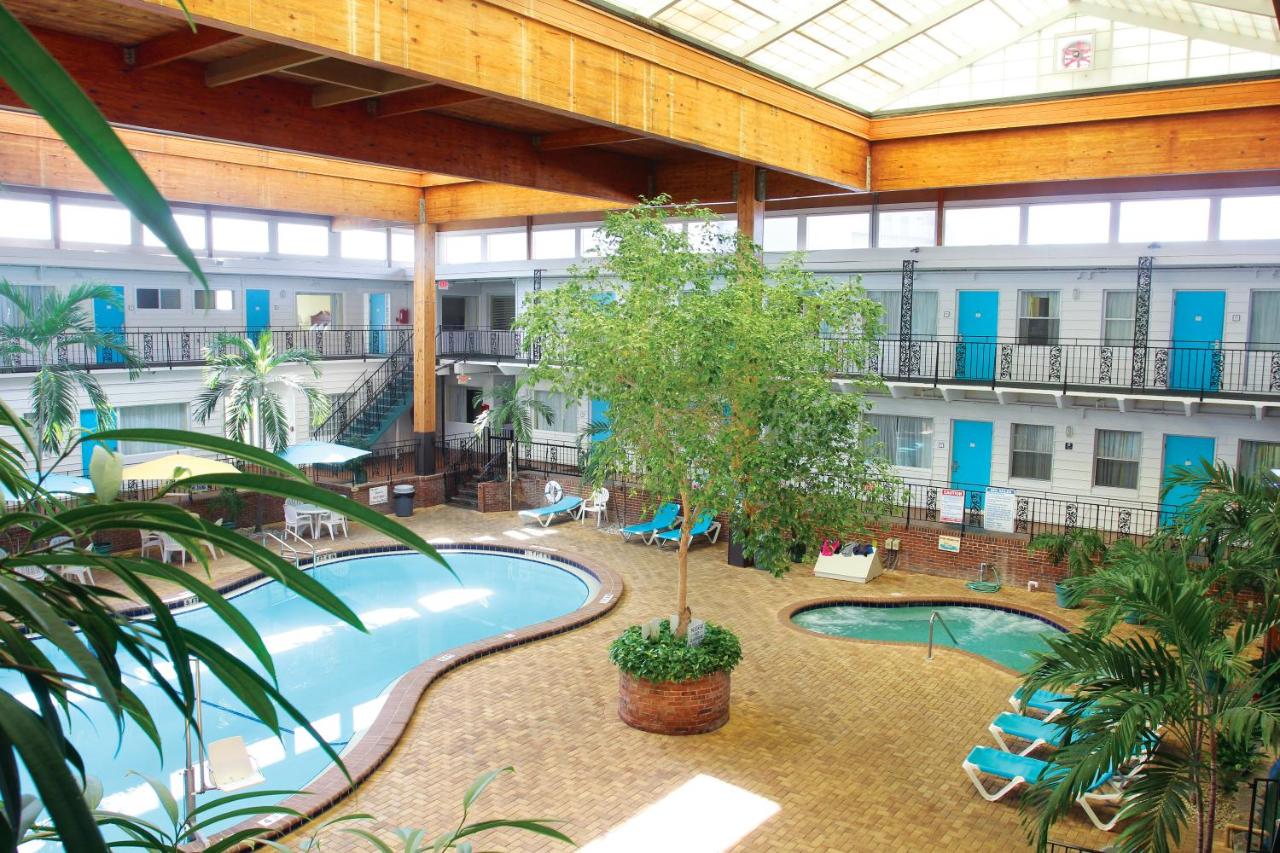Perry's Ocean-Edge Resort — photo 4