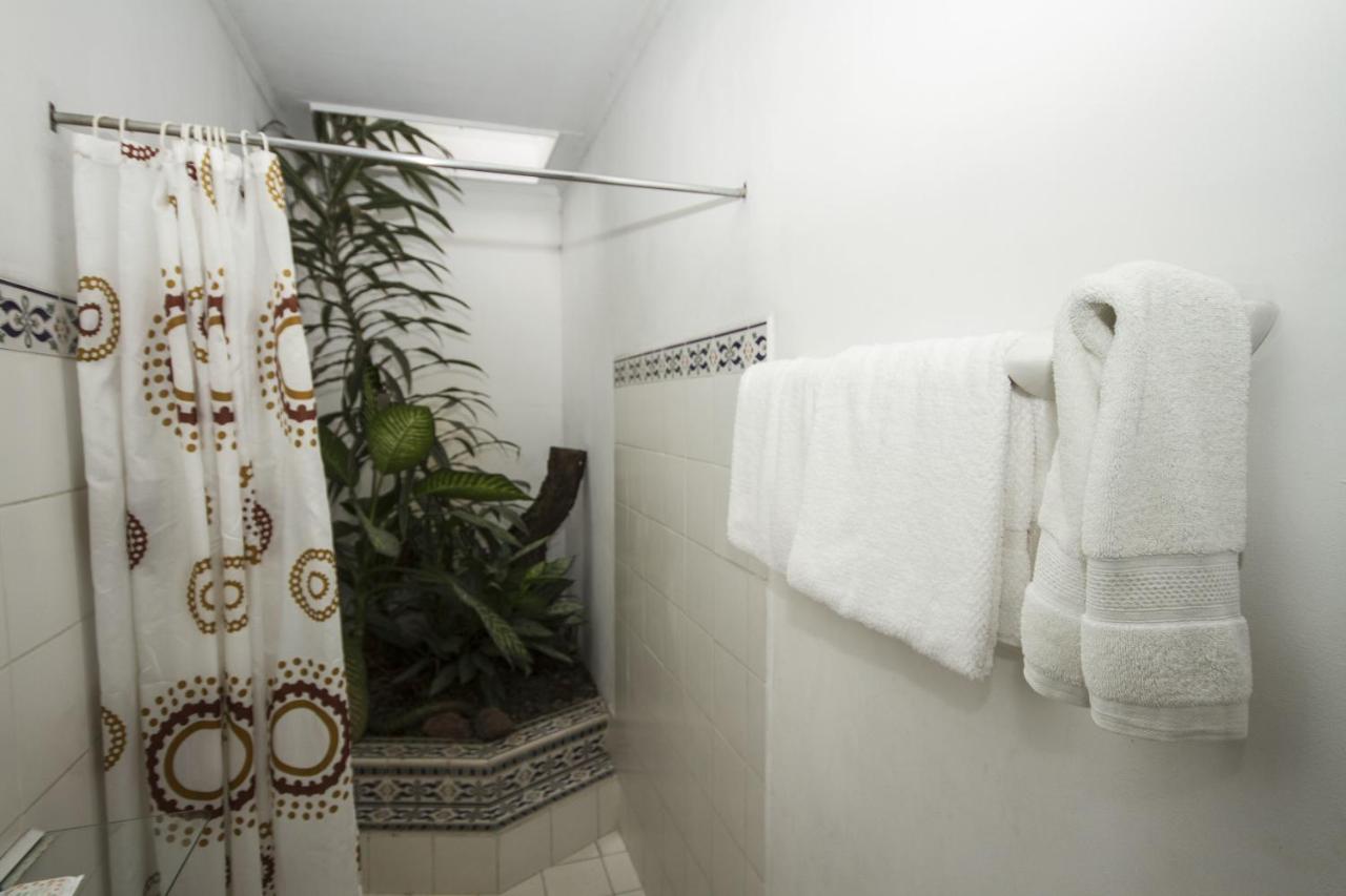 Hotel 1492 photo