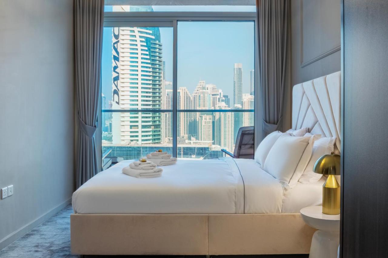 Luxury Top Floor, with full Burj Khalifa View - 2