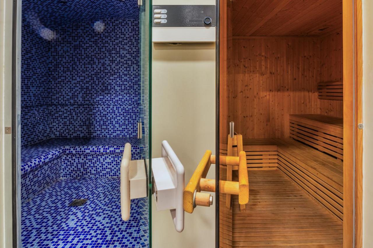 Luxury Top Floor, with full Burj Khalifa View - 3