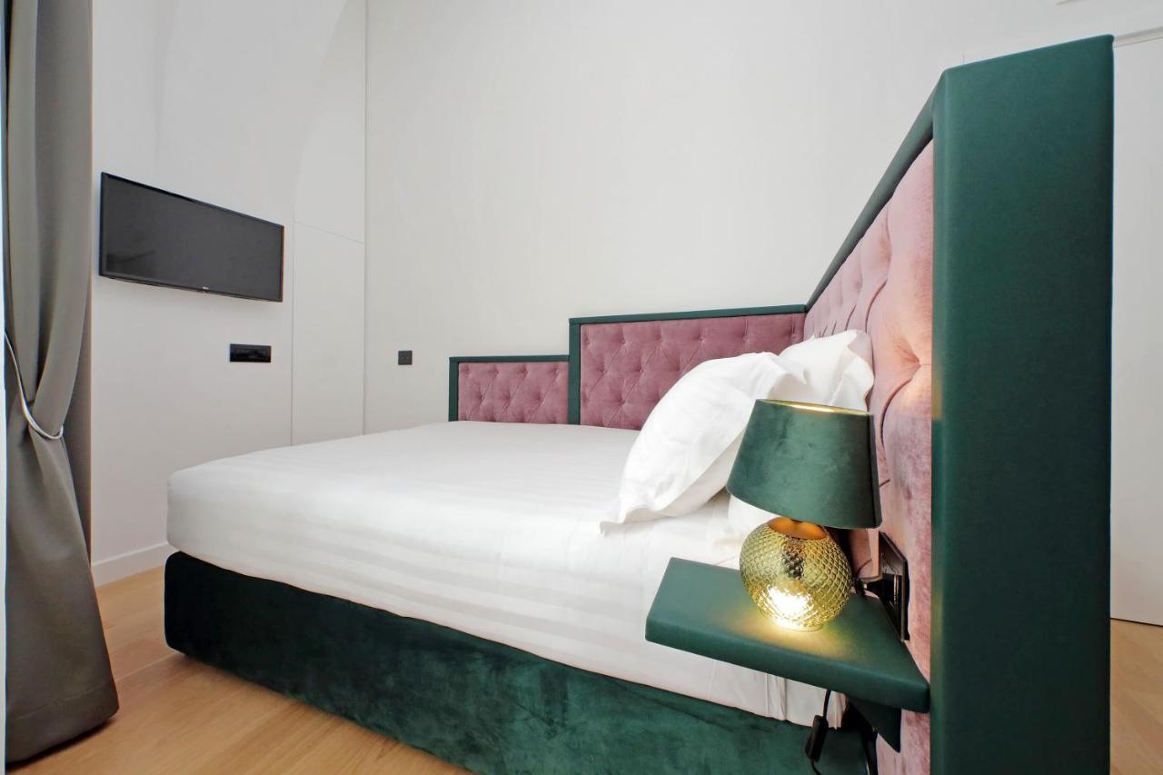 Domus Aurea Luxury Suites - 2