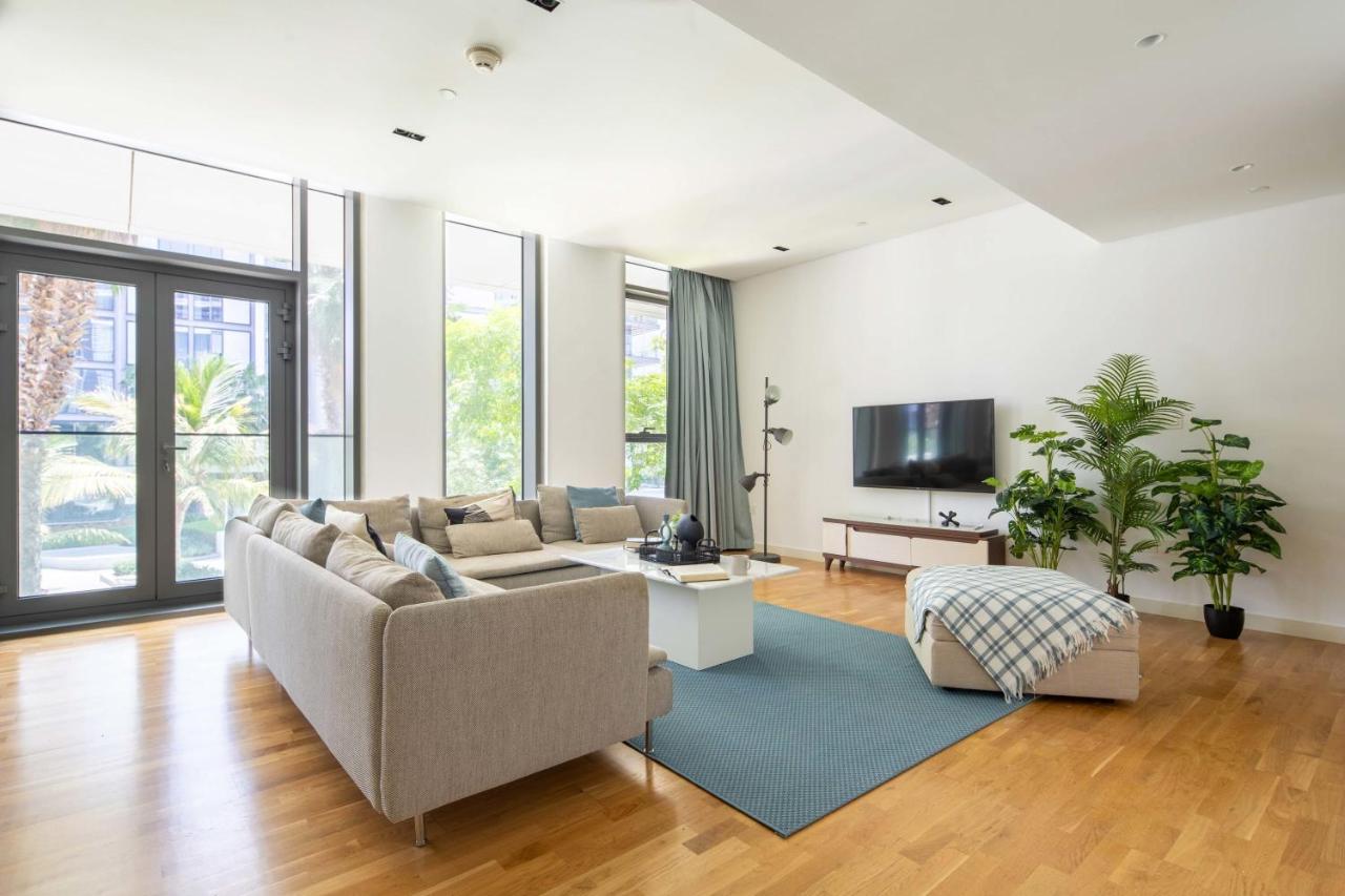 Frank Porter - Bluewaters Residences Building 5 - 2