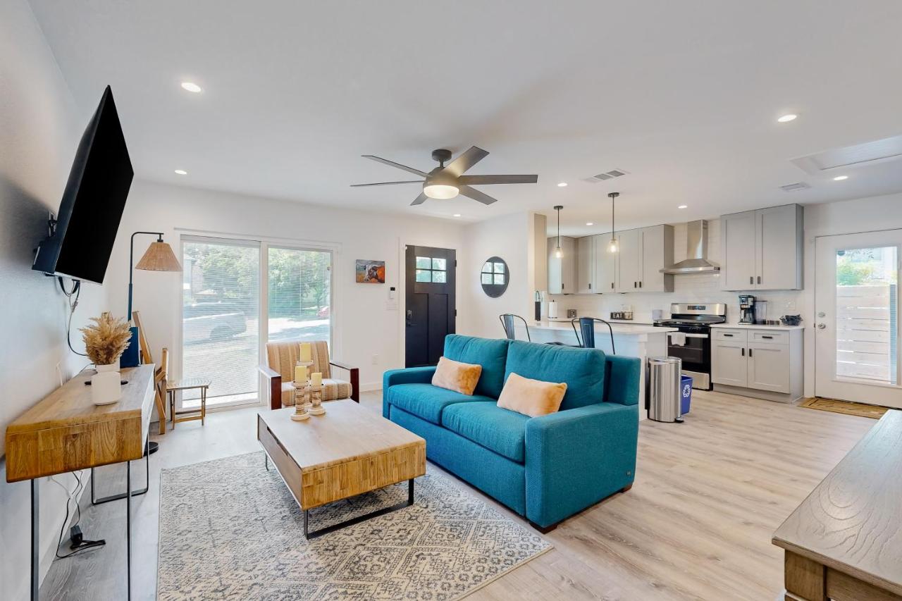 Charming Austin House - 4