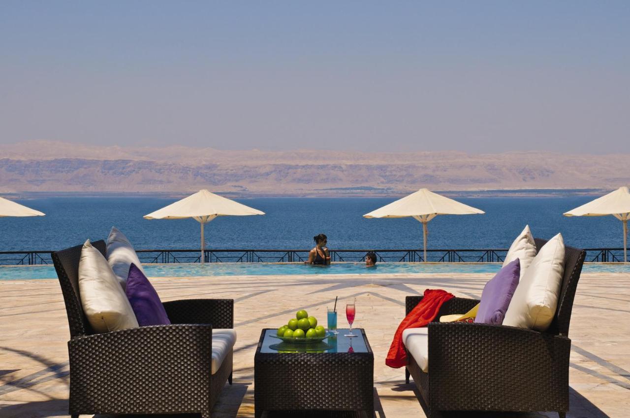 Beach: Mövenpick Resort & Spa Dead Sea